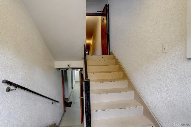 1060 N Washington St Unit 1A, Denver, CO 80203 - staircase with a textured wall