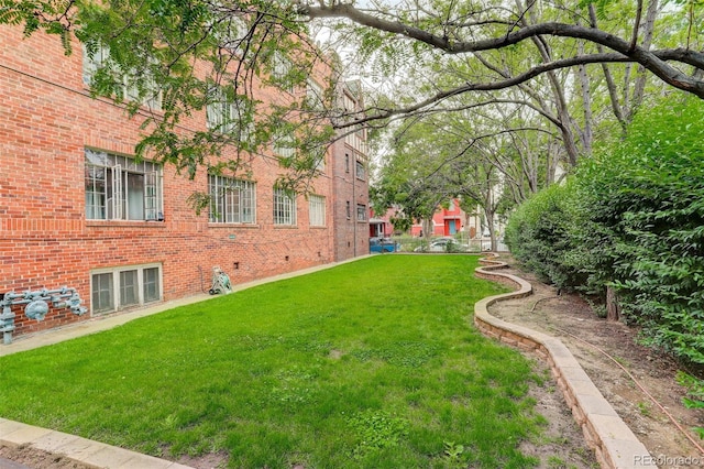 1060 N Washington St Unit 1A, Denver, CO 80203 - view of grassy yard