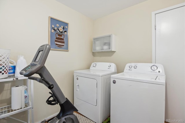 190 W Archer Pl, Denver, CO 80223 - laundry room featuring separate washer and dryer and laundry area