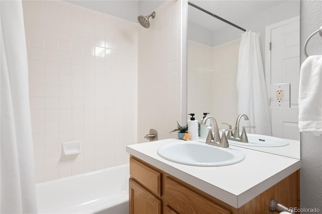 4385 S Balsam St Unit 5-104, Littleton, CO 80123 - full bath featuring vanity and shower / tub combo with curtain