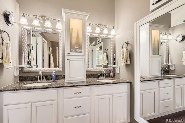 9229 Sugarstone Cir, Highlands Ranch, CO 80130 - full bathroom with double vanity