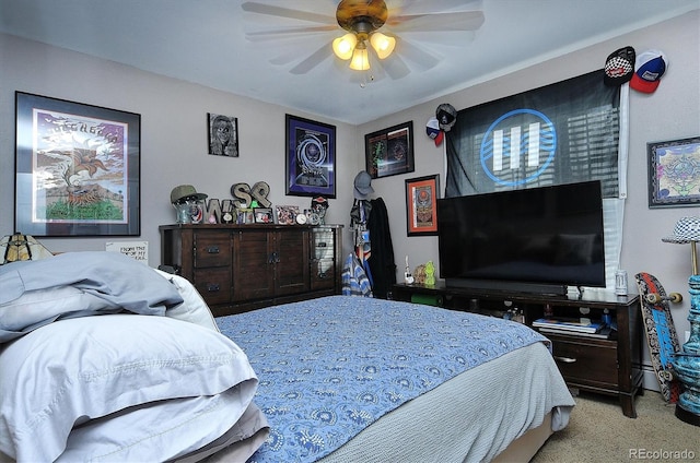 bedroom featuring ceiling fan