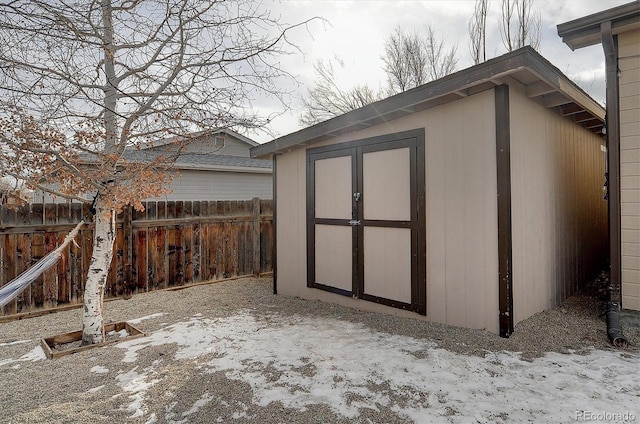 view of outbuilding