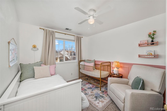 bedroom with ceiling fan