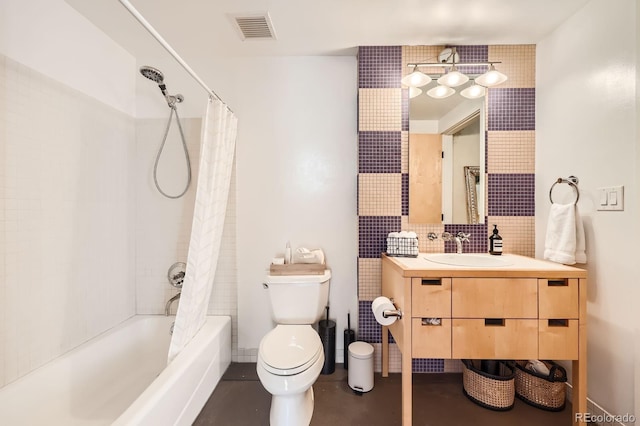 full bath with toilet, vanity, visible vents, tasteful backsplash, and shower / bathtub combination with curtain