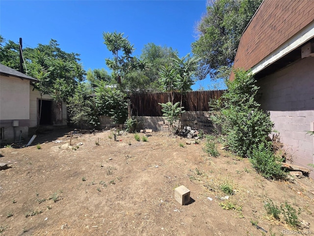 3350 S Eliot St, Englewood, CO 80110 - view of yard