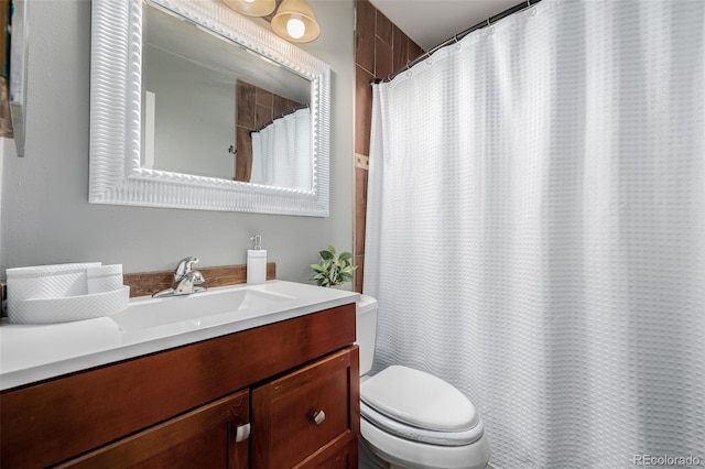 9170 Aspen Dr, Thornton, CO 80229 - bathroom with vanity and a shower with shower curtain