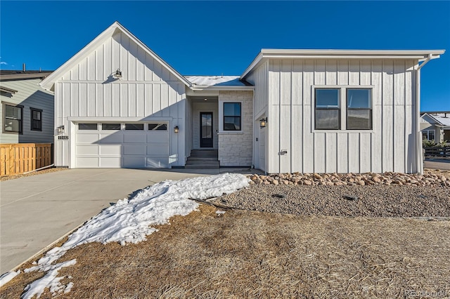 view of front of house with a garage