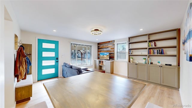 foyer entrance featuring recessed lighting and light wood-style floors