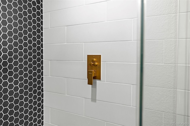 1310 E Amherst Ave, Englewood, CO 80113 - bathroom view of a tile shower