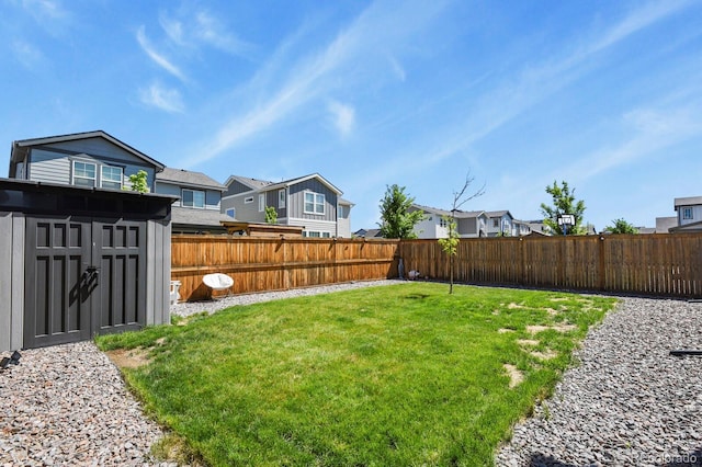 27893 E 6th Pl, Aurora, CO 80018 - view of yard with a residential view