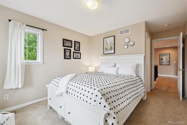 10258 Pennington Ln, Highlands Ranch, CO 80126 - bedroom with light colored carpet and baseboards