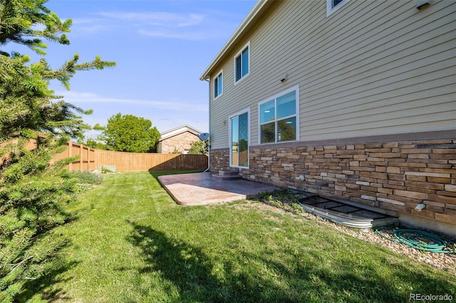 19294 E Warren Pl, Aurora, CO 80013 - view of yard with a patio