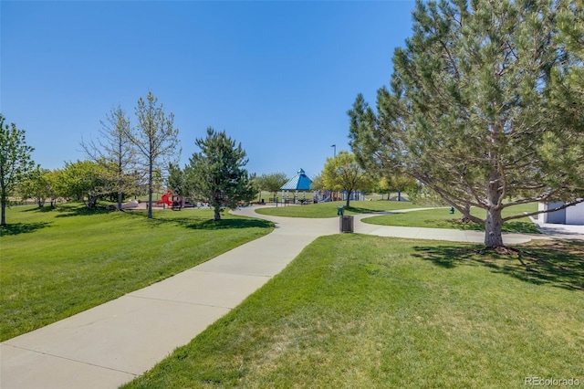 19294 E Warren Pl, Aurora, CO 80013 - view of home's community with a yard