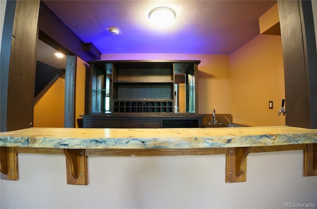 116 Timber Rd, Black Hawk, CO 80422 - detailed view of wet bar and a smoke detector