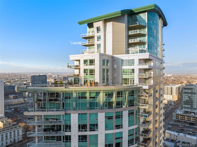 2001 Lincoln St Unit 2524, Denver, CO 80202 - view of apartment building / complex with a city view