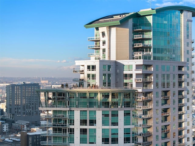 2001 Lincoln St Unit 2524, Denver, CO 80202 - view of property featuring a city view