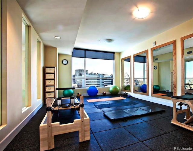 2001 Lincoln St Unit 2524, Denver, CO 80202 - view of workout room