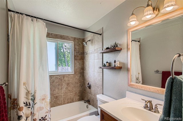 9146 W 89th Ct, Broomfield, CO 80021 - full bath with vanity, toilet, shower / bath combo with shower curtain, and a textured wall