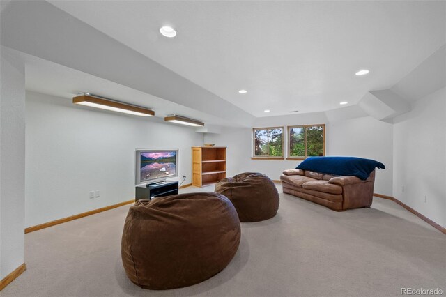 9 Red Fox Ln, Littleton, CO 80127 - carpeted living area featuring baseboards, recessed lighting, and vaulted ceiling