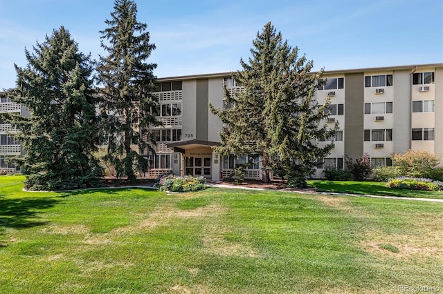 705 S Alton Way Unit 6B, Denver, CO 80247 - view of apartment building / complex