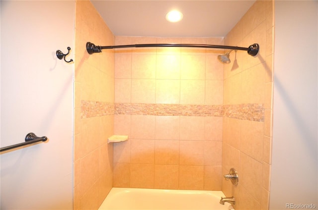 107 Peaks View Ct Unit 324, Blue River, CO 80424 - bathroom featuring shower / bath combination