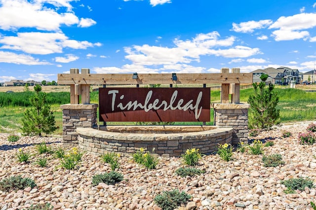 view of community / neighborhood sign