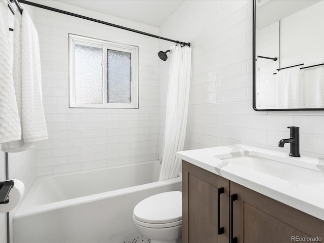 bathroom with tile walls, decorative backsplash, toilet, vanity, and shower / bathtub combination with curtain