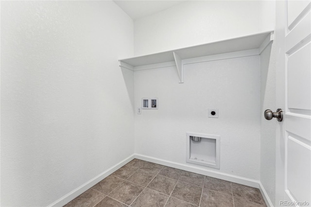 3295 N Coolidge Way, Aurora, CO 80019 - washroom featuring washer hookup, hookup for an electric dryer, baseboards, and dark tile patterned flooring