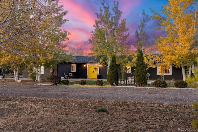 view of front of property