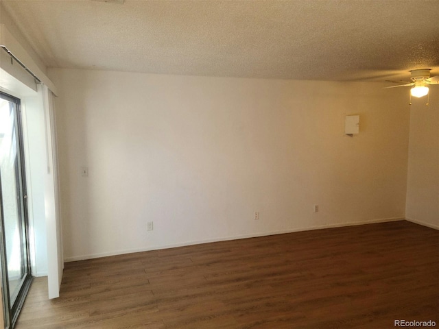 Listing photo 2 for 10722 E Exposition Ave Unit 115, Aurora CO 80012