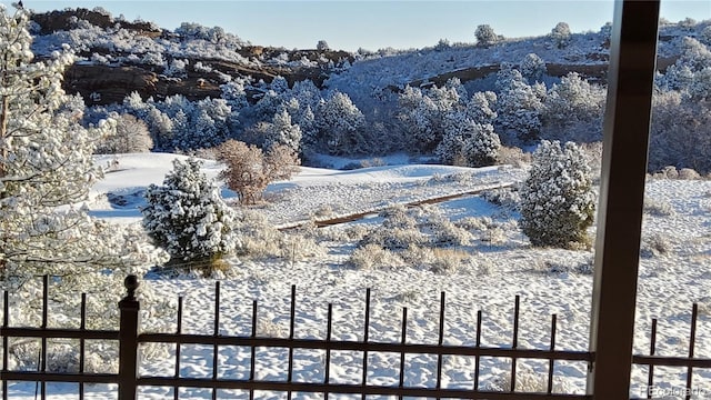 view of mountain feature