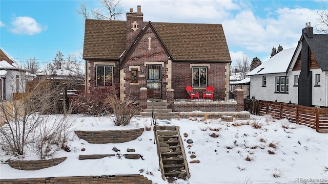 view of front of property