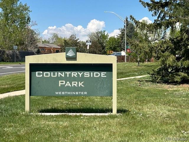 10064 Owens St, Broomfield, CO 80021 - community / neighborhood sign with a lawn