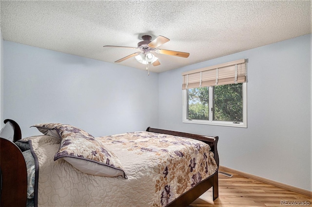 876 S Buchanan St, Aurora, CO 80018 - photo 14