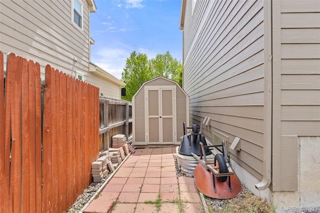 5733 S Yakima Way, Aurora, CO 80015 - view of patio