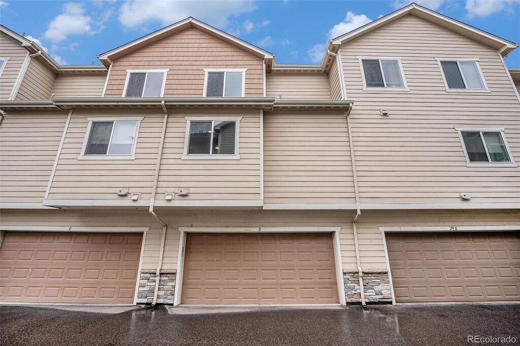 11250 Florence St Unit 29D, Commerce City, CO 80640 - photo 1