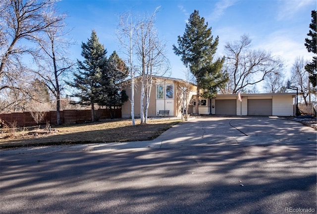 view of front facade with a garage