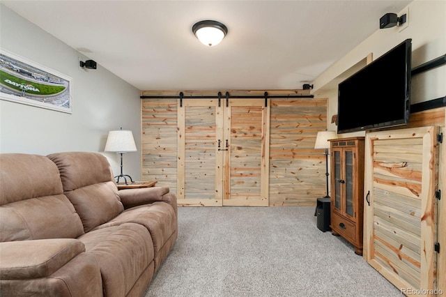 living room with carpet