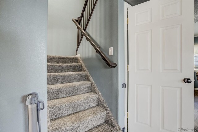 8060 Willowick Ct, Colorado Springs, CO 80925 - view of stairs