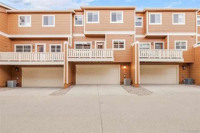 18061 E Saskatoon Pl, Parker, CO 80134 - view of front of house with a garage and driveway
