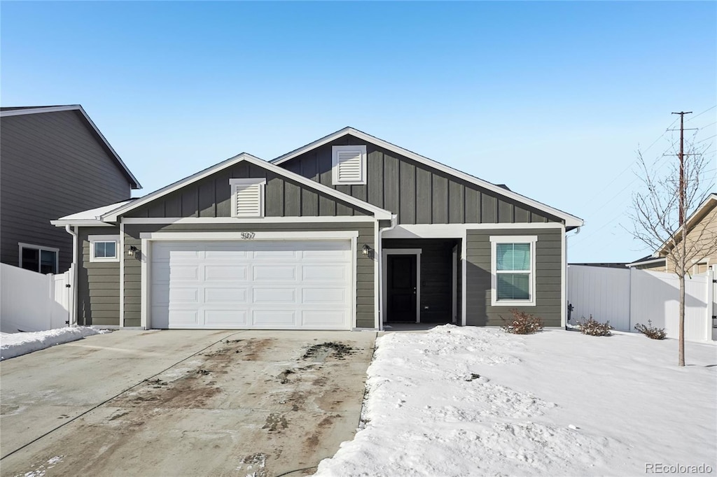 view of front of house featuring a garage