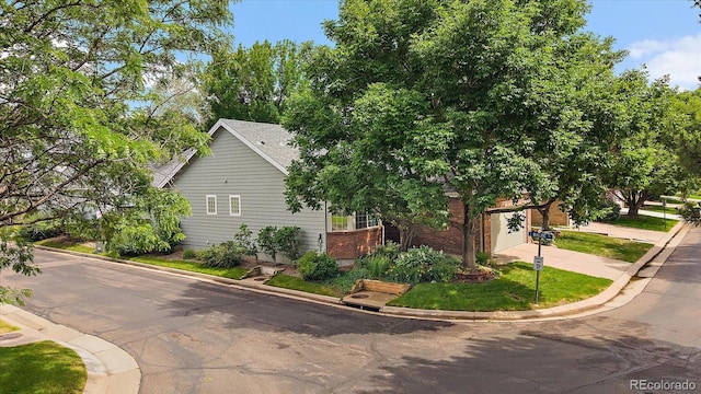 2210 S Joliet Way, Aurora, CO 80014 - photo 2