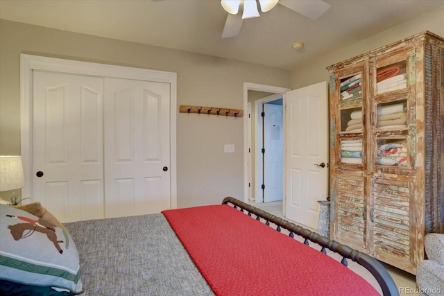 bedroom with a closet and a ceiling fan