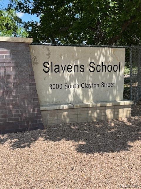 2998 S Adams St, Denver, CO 80210 - view of community / neighborhood sign