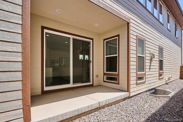 10557 Eby Cir, Lone Tree, CO 80124 - property entrance with a patio