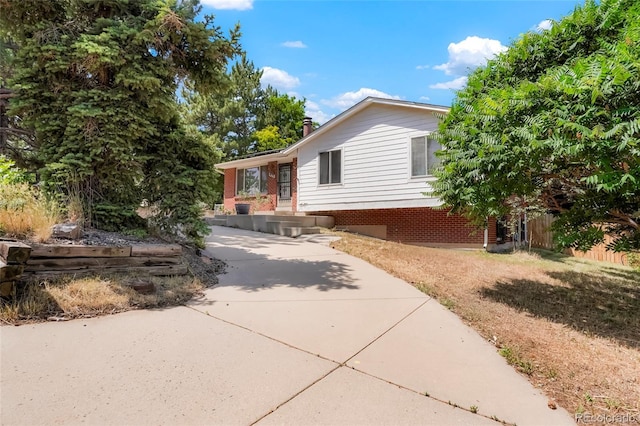 975 S Newland St, Lakewood, CO 80226 - photo 2