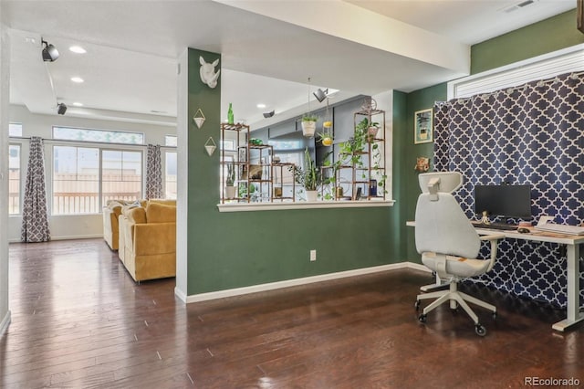 office area featuring recessed lighting, hardwood / wood-style flooring, baseboards, and visible vents