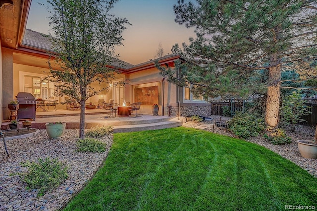 2571 Hunters Pl, Highlands Ranch, CO 80129 - view of yard featuring a patio