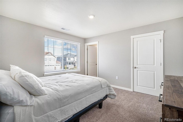 bedroom with carpet flooring